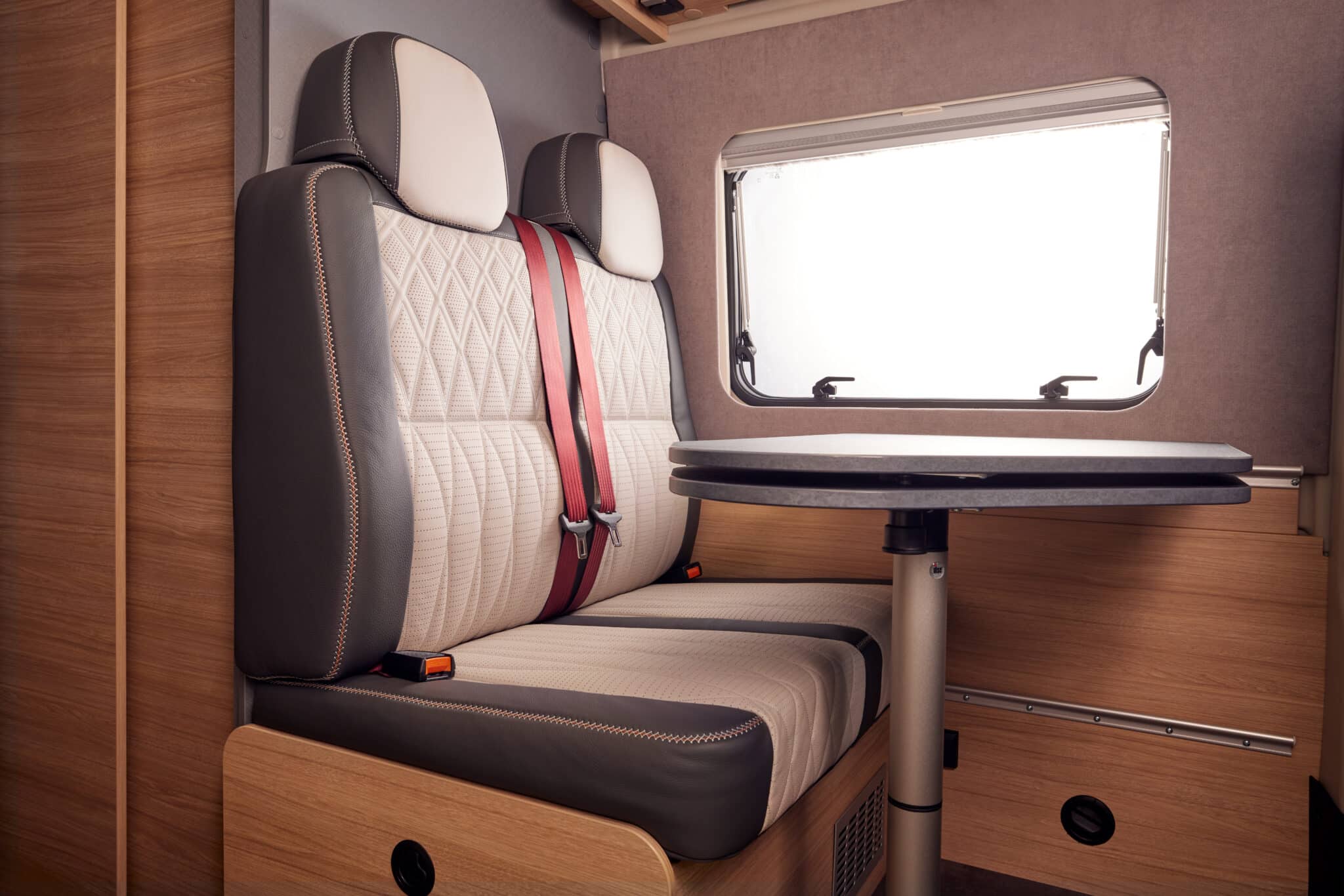 Rühl Automotive, Studio Duisburg 2022 - Foto: Gruppe C Photography